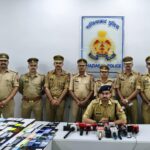 बेटे ने ईंट मारकर की पिता की हत्या, शव के पास पूरी रात साेया आराेपित