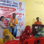 घर के पास निकला 10 फीट लंबा मगरमच्छ, मचा हड़कंप