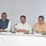 चुनाव आयुक्त के साथ बैठक में प्रदेश भाजपा अध्यक्ष ने दो चरणों में मतदान कराने का दिया सुझाव